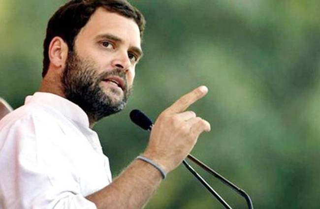 रैली में समाजवादी पार्टी के झगड़े को बनाया निशाना