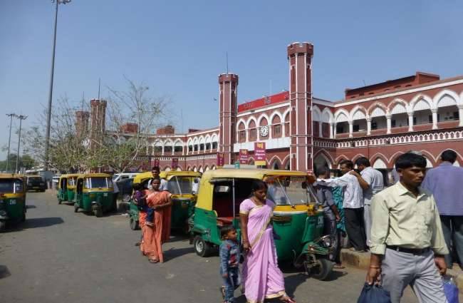 रेलवे स्टेशन पर होंगी आधुनिक सुविधाएं