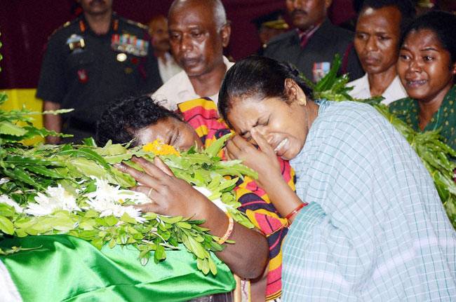 शहीद फ्रांसिस होरो का पार्थ‍िव शरीर देखकर उनकी मां और पत्नी का कलेजा फट गया