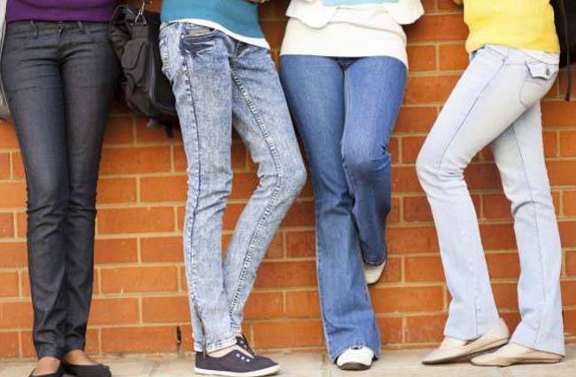 छात्र-छात्राओं में रोष