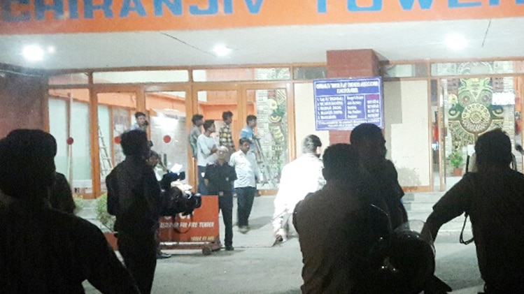 पुलिस मामले की छानबीन कर रही है