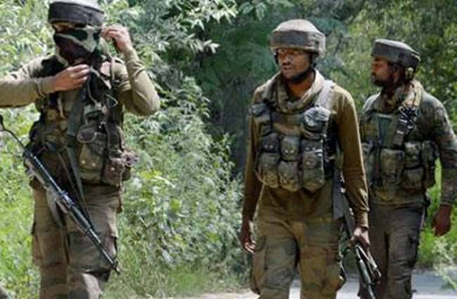 मुठभेड़ में दो जवान भी घायल हुए हैं