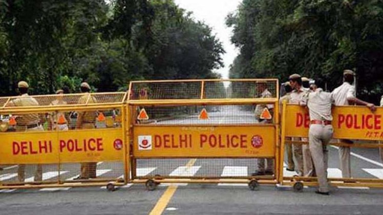 दिल्ली पुलिस पर लगे गंभीर आरोप
