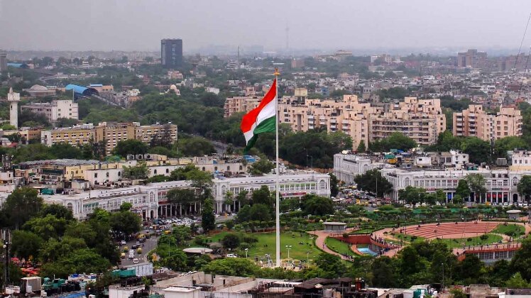 दिल्ली देश की आर्थिक राजधानी बनने की राह पर