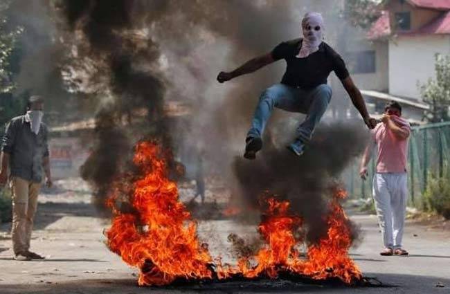 कश्मीर में तनाव