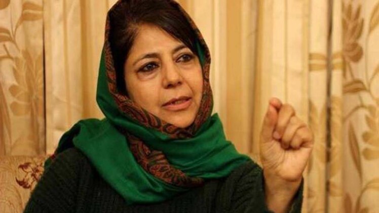 राज्य की स्थिति पर पीएम से मिली महबूबा मुुफ्ती