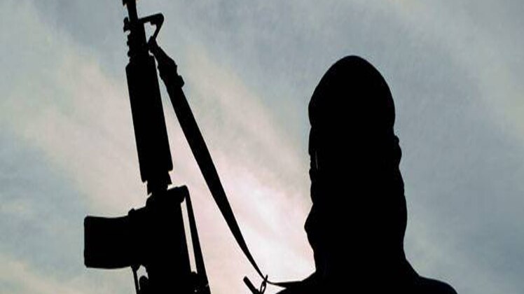 नक्सली झेल रहे नोटबंदी से परेशानी