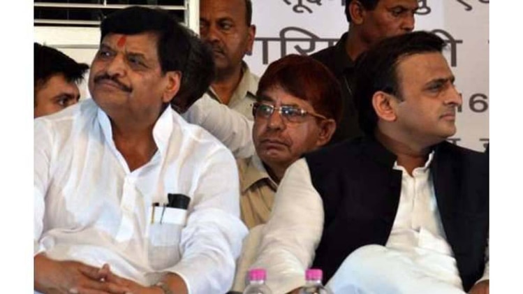 अखिलेश और शिवपाल में जारी है वर्चस्व की जंग