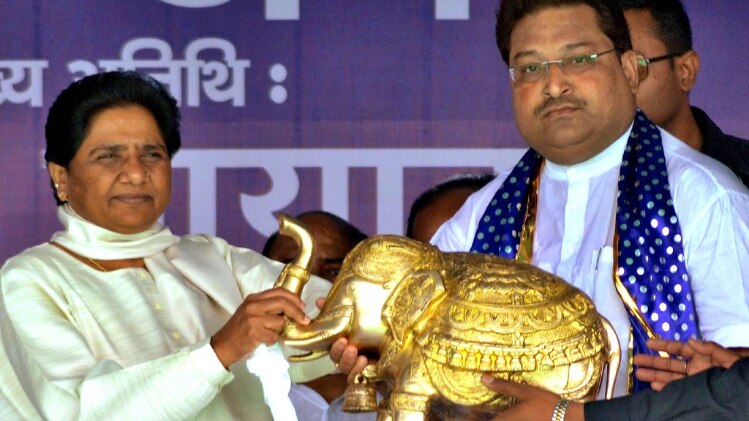 32 साल में एक रुपये चंदे वाली पार्टी को खरबों का मिलता है चंदा