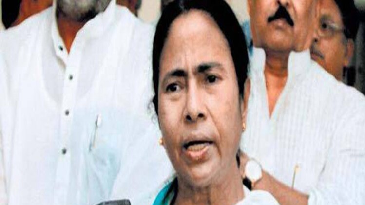 जारी है ममता और केंद्र की लड़ाई