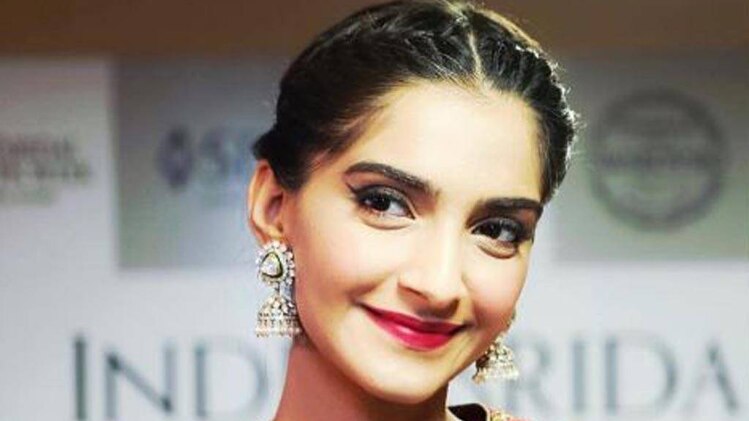 सोनम कपूर 