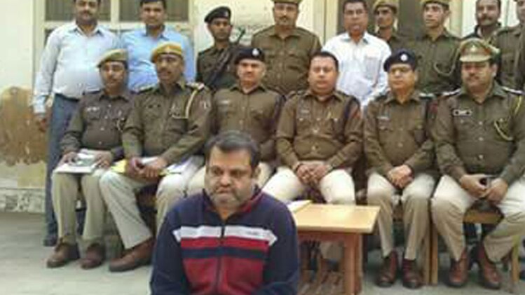 पुलिस गिरफ्त में ठग चिंटू वधवा