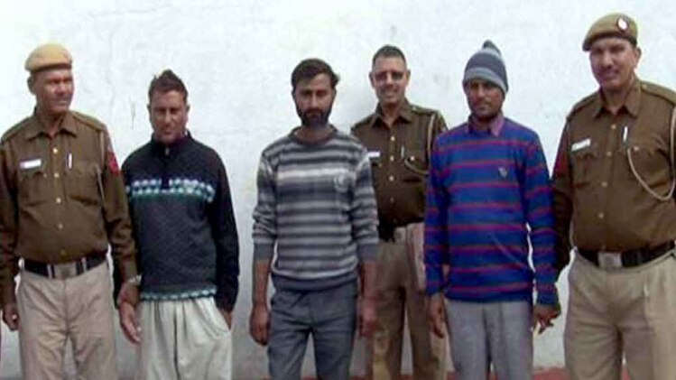 पुलिस अब आरोपियों से पूछताछ कर रही है
