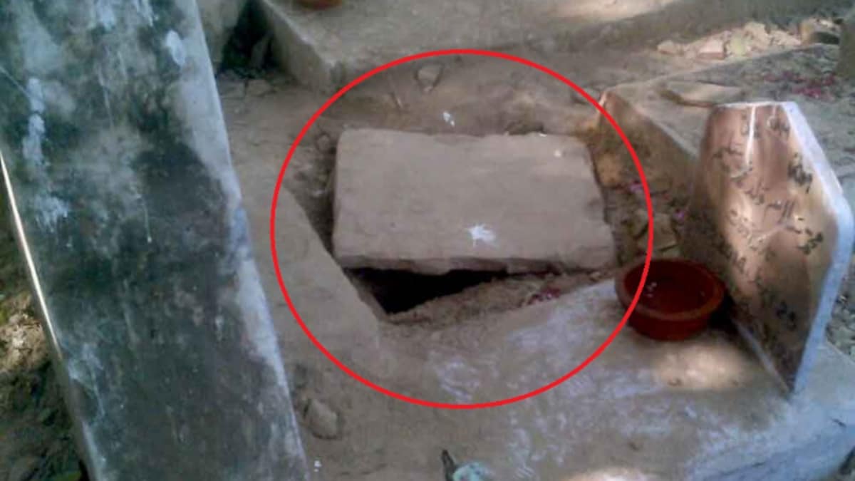 दिल्लीः कब्र से गायब हो गई दो माह के बच्चे की लाश, तंत्र-मंत्र की आशंका - child dead body missing from grave with in 24 hours in delhi - AajTak