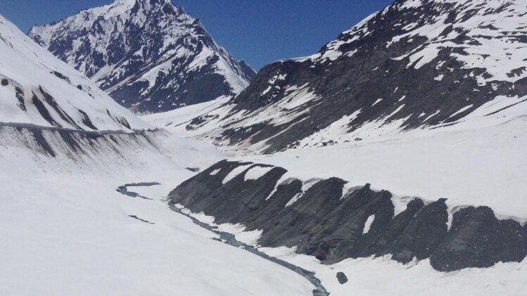 ठंड से ठिठुरा उत्तर भारत