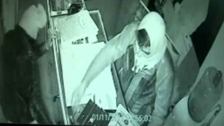 पुलिस मामले की छानबीन कर रही है