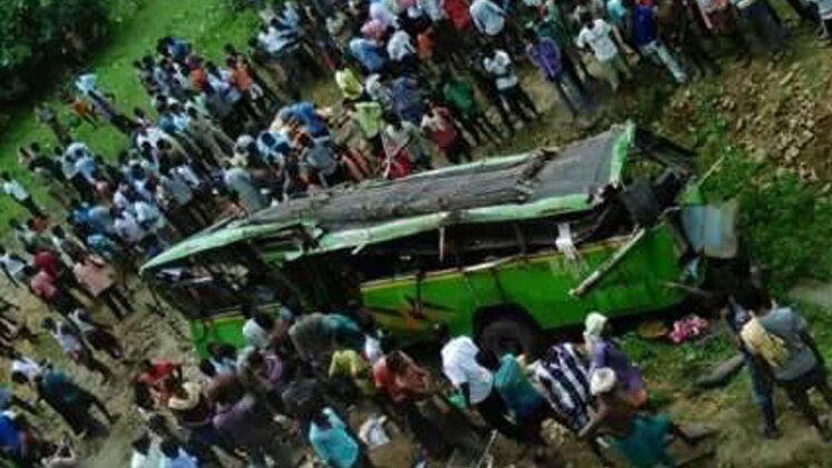 ओडिशा में बस हादसा 
