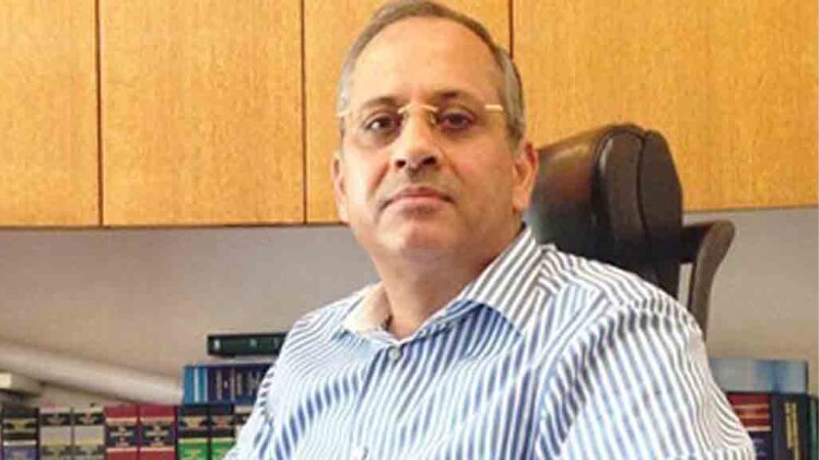 नामी वकील रोहित टंडन