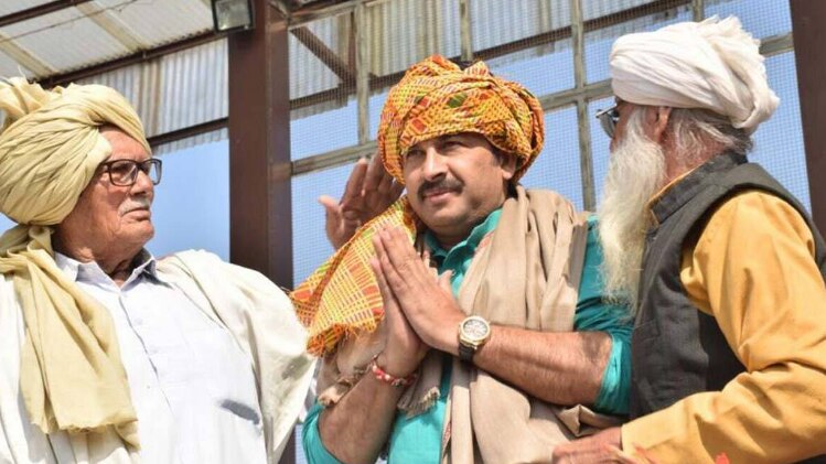 यूपी में पार्टी के प्रचार में व्यस्त मनोज तिवारी