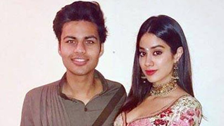 जाह्नवी कपूर अपने दोस्त अक्षत राजन के साथ