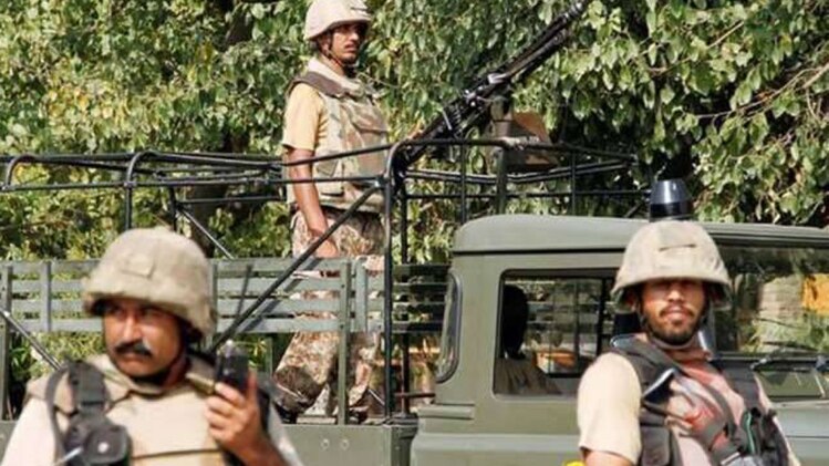 पाक सेना की नापाक हरकत जारी है 