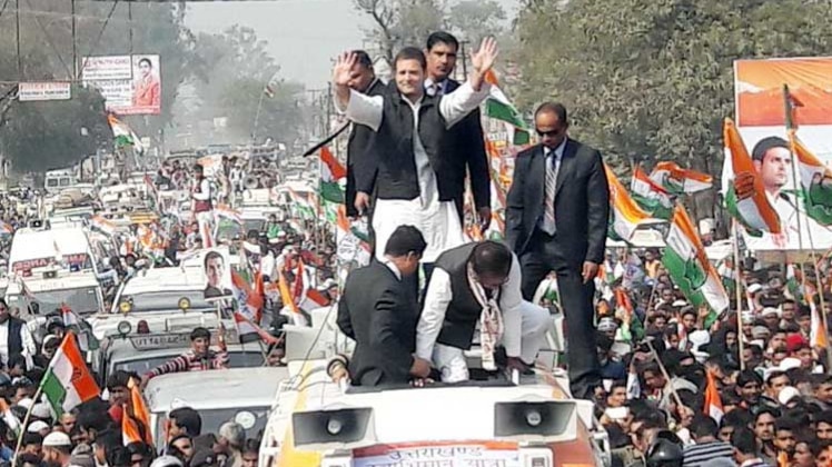 हरिद्वार में राहुल गांधी का रोड शो 