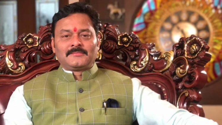 एमपी के रईस मंत्री संजय पाठक