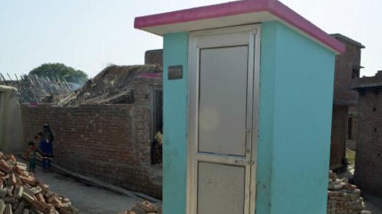 खुले में शौच से मुक्त होने के लिए बनवाए टॉयलेट