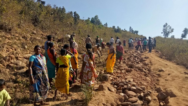 फिल्म 'मांझी: द माउंटेन मैन' का एक सीन 