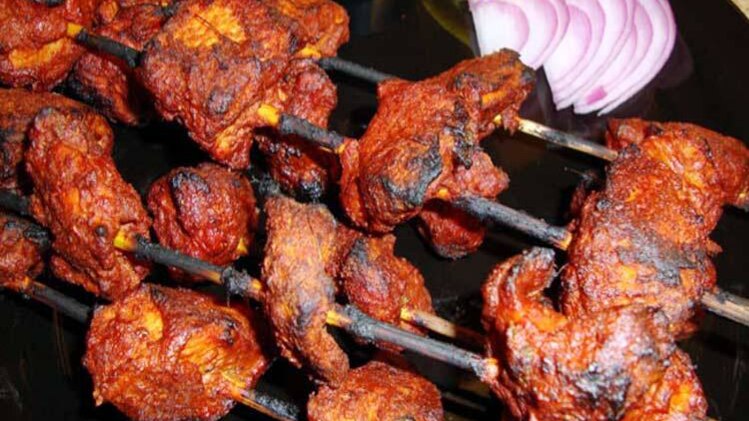 अवैध बूचड़खानों पर जारी है कार्रवाई