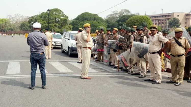 सुरक्षा के कड़े इंतजाम