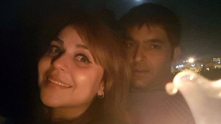 गिन्नी चतरथ के साथ कपिल शर्मा