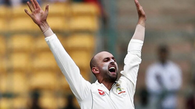 नाथन लियोन ने अपनी फिरकी से 8 विकेट निकाले.