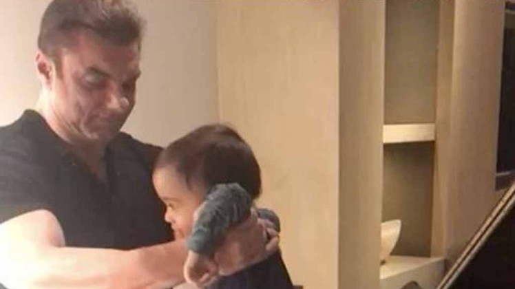 सोहेल खान और अहिल शर्मा