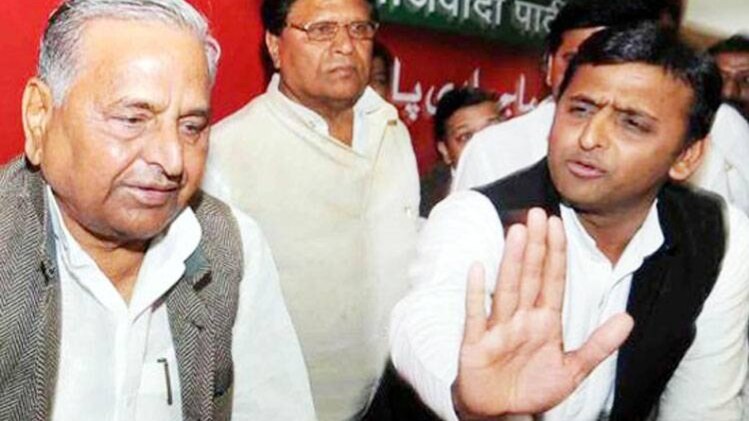 मुलायम सिंह यादव और अखिलेश यादव