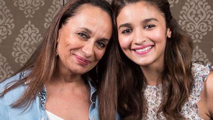 सोनी राजदान और आलिया भट्ट 