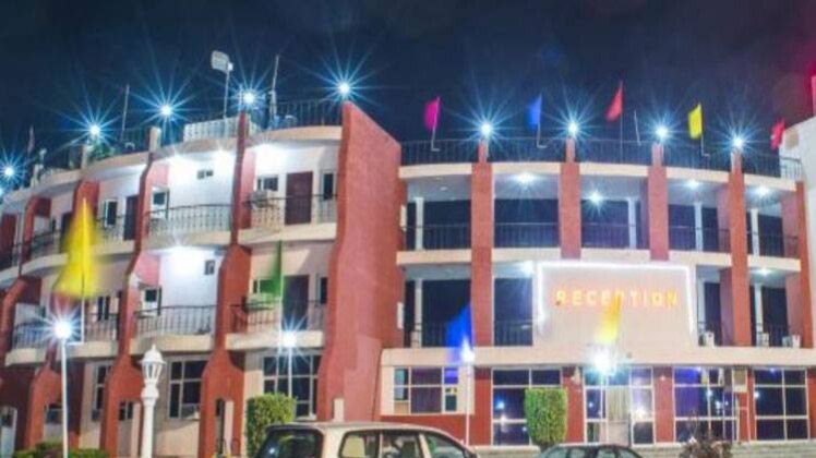 SC का हाईवे से शराब की दुकानें हटाने का आदेश