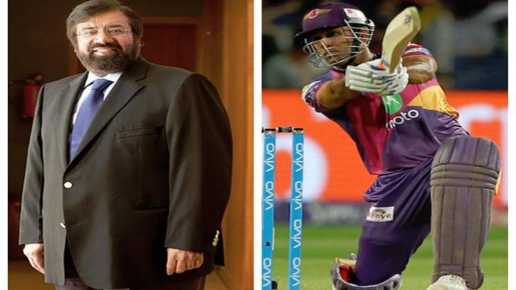 हर्ष गोयनका और एमएस धोनी 