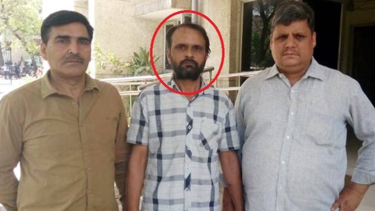 वारदात से पहले दोनों ने कार में शराब पी थी