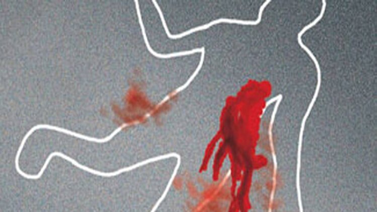 पुलिस ने आरोपी पत्नी को गिरफ्तार कर लिया है