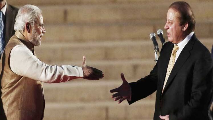 मोदी-शरीफ की मुलाकात की फाइल फोटो