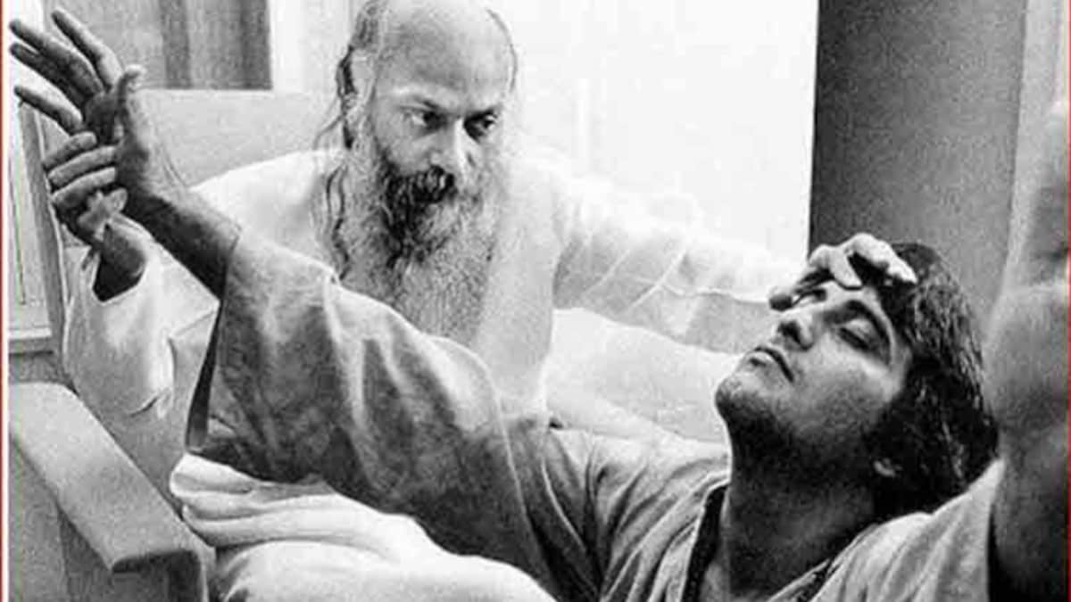 ओशो के भक्त थे विनोद खन्ना, आश्रम में बर्तन से लेकर टॉयलेट तक साफ किए - osho follower vinod khanna and his work in osho ashram - AajTak