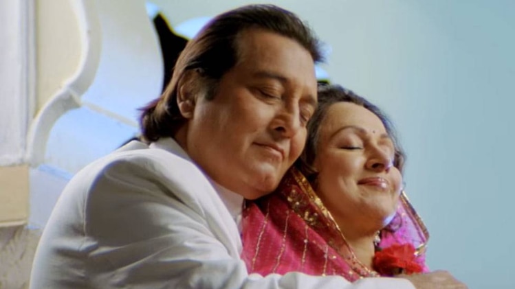 सुपरस्टार विनोद खन्ना का निधन 