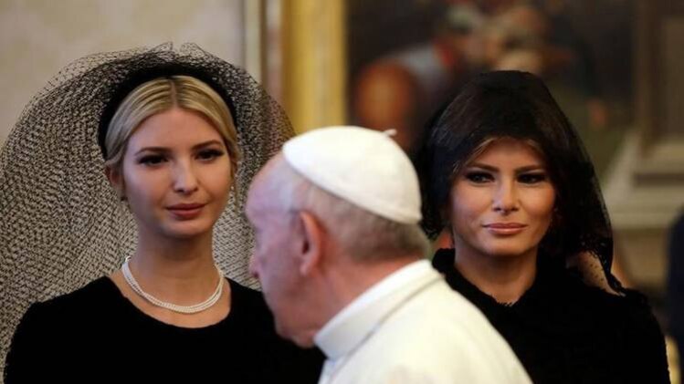 पोप फ्रांसिस के साथ ट्रम्प की मीटिंग में मेलानिया ने ढ़का  सर