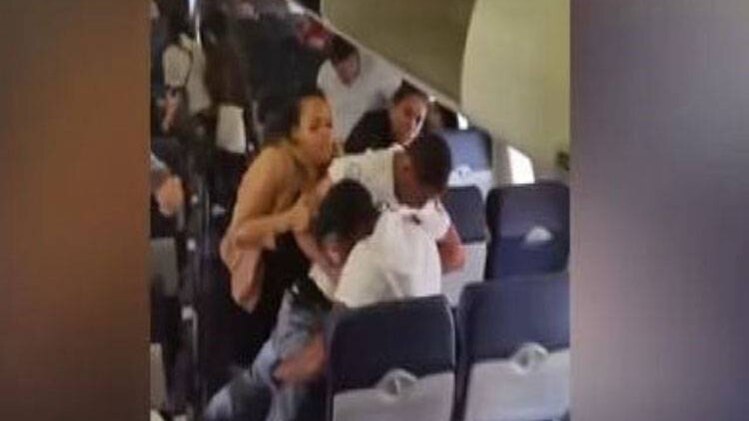 दक्षिण-पूर्व एयरलाइंस जेट में हुआ झगड़ा pc@superfubar2