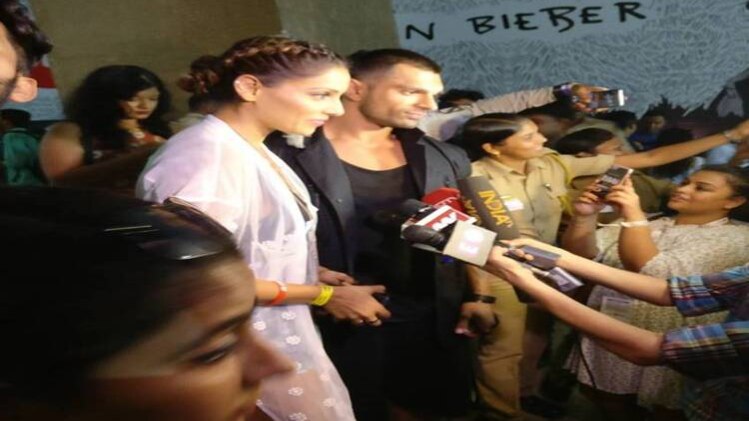 बिपाशा बसु और उनके पति करण सिंह 