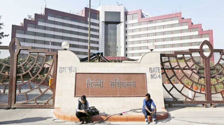 सचिवालय समेत 6 जगह CBI के छापे