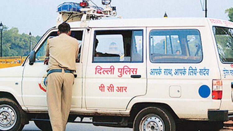 पुलिस ने अगली सुबह अमित को पैसे लेकर छोड़ा था