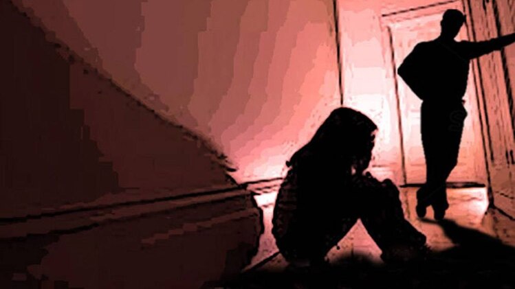 पुलिस आरोपी तांत्रिक और उसके साथियों की तलाश कर रही है