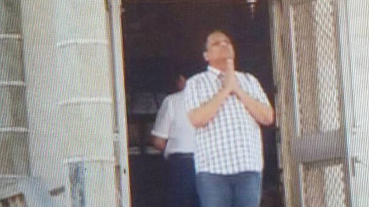 मंदिर पहुंचे सतेंद्र जैन